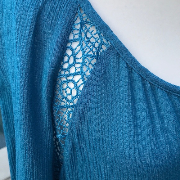 NEW OLD NAVY TOP MEDIUM - Picture 6 of 12